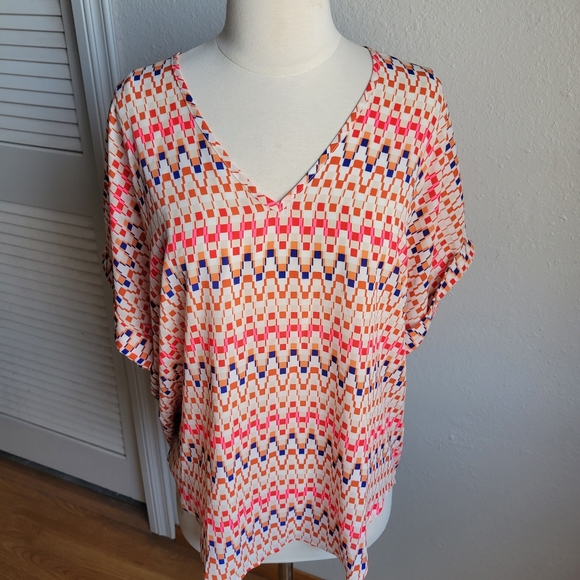 Lush Tops - Lush Geometric Blouse